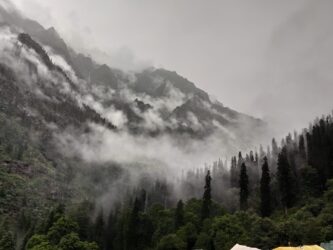 Trekking places in Himachal- Kheerganga Trek