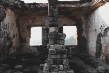 Kangra fort & Rock cut temple