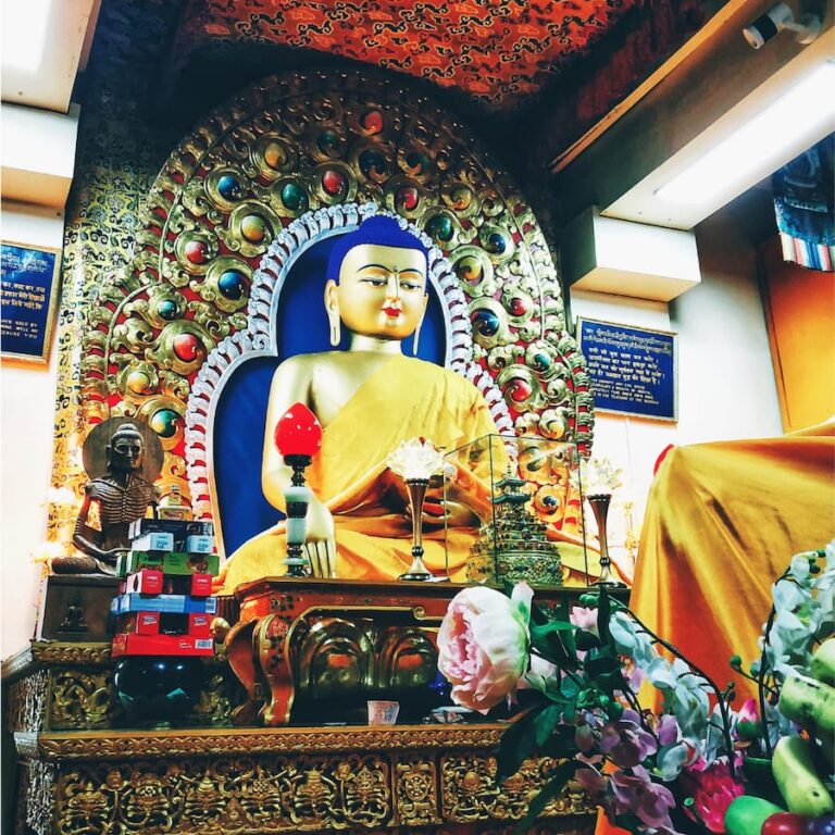 Read more about the article Unveiling the Spiritual Side: Dharamshala’s Famous Temples and Monasteries